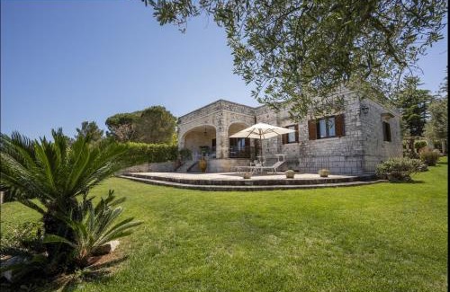 Laureto Villa | Oceanfront Villa Il Mio Paradiso - Guest Rated 9.8/10