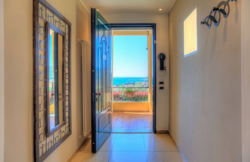 Diano Marina Villa | Villa il Poggiolo - Modern Sea-View Villa with Heated Pool