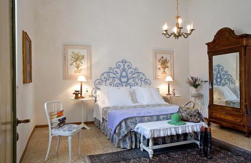Certaldo House | Cozy Villa il Pozzo: Oceanfront Getaway with Pool