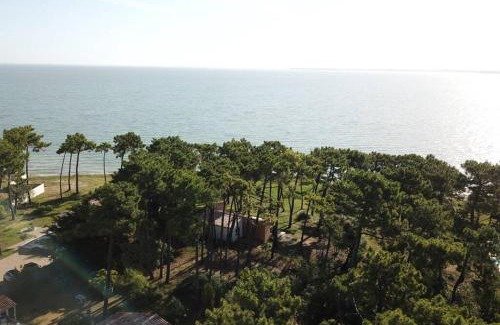Rivedoux-Plage House | Oceanfront Villa Ile de Re with Garden Access to the Sea