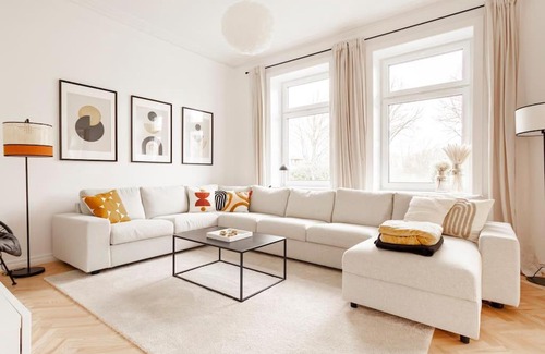 Cranz Villa | Large Group Getaway at Villa im Alten Land Hamburg