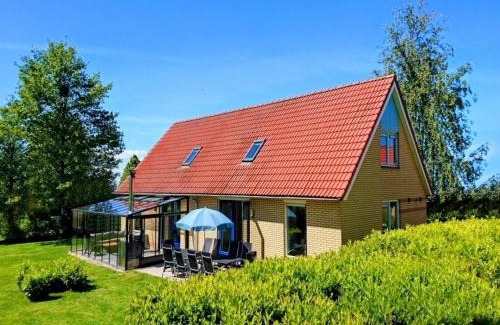 Andijk Villa | Villa in Andijk with South-Facing Garden