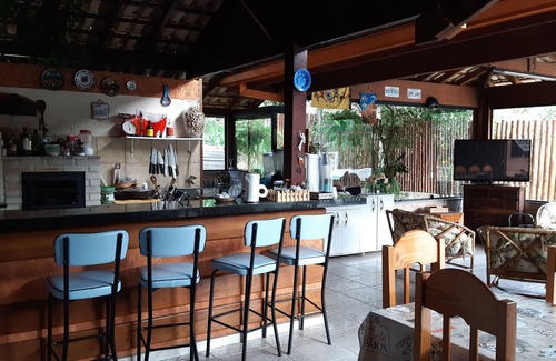 Vargem Grande Paulista Cottage | Enchanting Villa Surrounded by Nature Near São Paulo