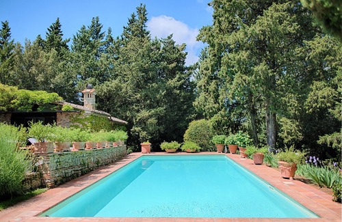 Castellina in Chianti Villa | Relaxing Villa in Castellina with Pool and Garden Oasis