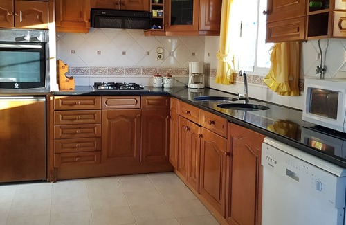 Vinaros Ski Chalet | Villa in Cala Puntal: Steps to the Beach with Ocean View