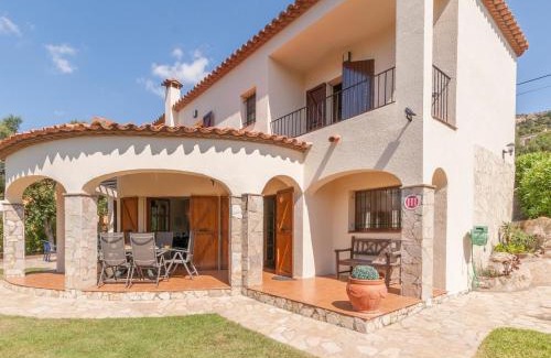 Calonge Villa | Tranquil Villa with Private Pool Steps from the Sea