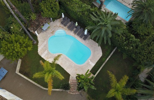 La Croix des Gardes Villa | Elegant Villa in Cannes with Pool and Ocean Views