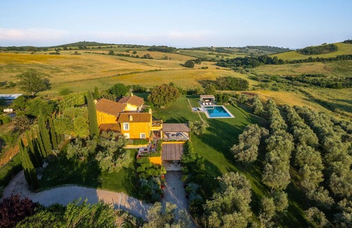 Capalbio Villa | Spacious Villa in Capalbio with Pool and Family Amenities