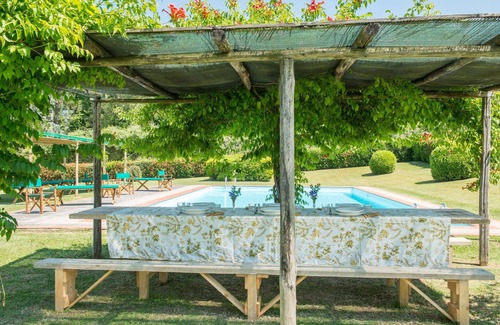 Casole Villa | Inviting Villa in Casole: 6 Bedrooms with Private Pool