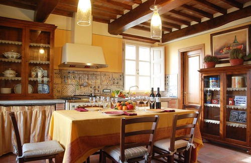 Cascine-La Croce Villa | Pet-Friendly Villa in Castelvecchio with Oceanside Pool