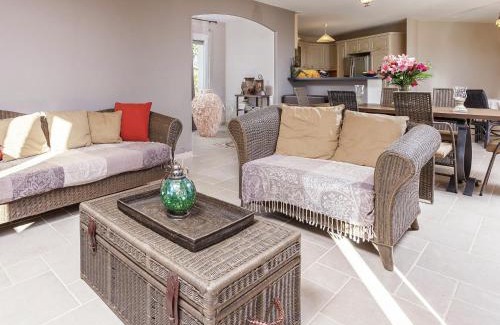 Saint-Medard Villa | Elegant Villa in Cazals with Pool and Family-Friendly Amenities