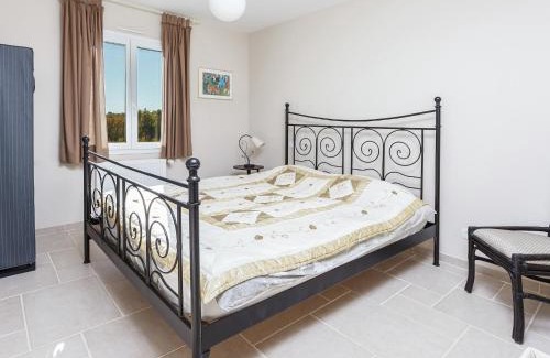 Saint-Medard Villa | Elegant Villa in Cazals with Pool and Family-Friendly Amenities