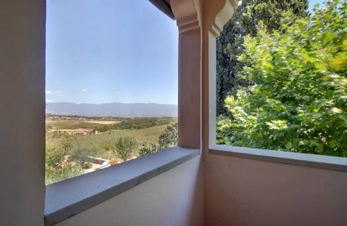 Ponte Agli Stolli Villa | Villa in Chianti: Private Pool, Garden & Pet-Friendly Retreat