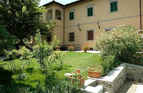 Ponte Agli Stolli Villa | Villa in Chianti: Private Pool, Garden & Pet-Friendly Retreat