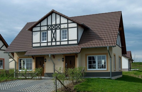 Ediger House | Villa in Cochem with Sauna and Garden