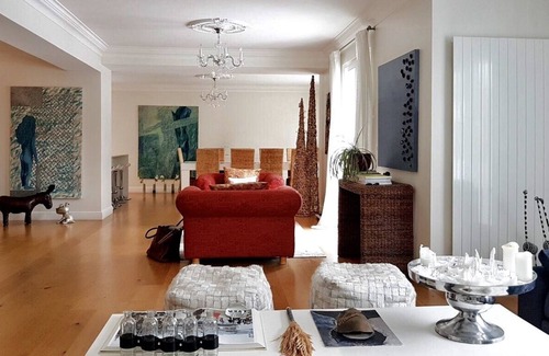 Coppet Villa | Beautiful Villa in Coppet near Geneva with Pool & Lake View
