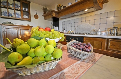 Cortona Villa | Elegant Villa in Cortona with Pool & Spa - Sleeps 12