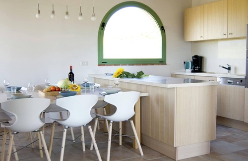 Cortona House | Comfortable Stay at Belvilla by OYO Sparsa Girasole