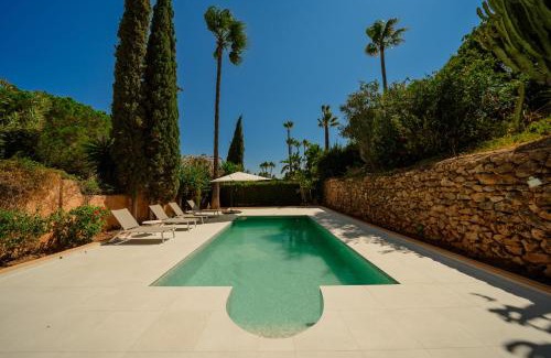 Elviria Villa | Elegant Villa with Pool in Elviria Near Golf Course