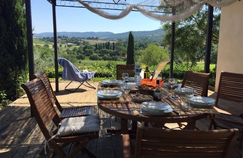 Cetona House | Exquisite Villa in Etona, Tuscany with Ocean Views & Pool