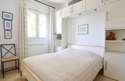 Foinikounta Villa | Cozy Villa in Finikounda Steps from Seabeach - 10/10 Rating