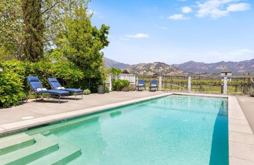 Calistoga Villa | Elegant Villa in French Chateau Estate with Pool in Napa