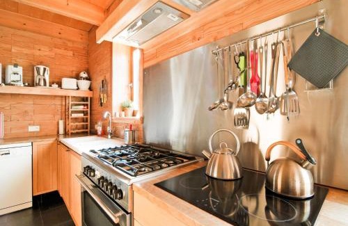 Freineux Villa | Charming Villa in Freyneux with Pool and Garden Oasis