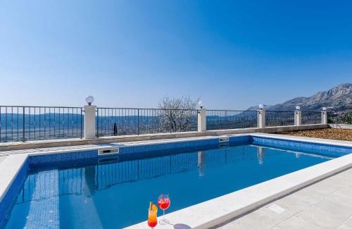 Pridvorje Villa | Elegant Villa in Gruda with Pool and Ocean Views