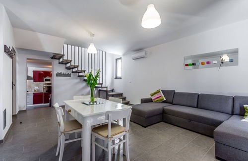 Peresiji Villa | Charming Villa in Peresiji with Private Pool & Breakfast