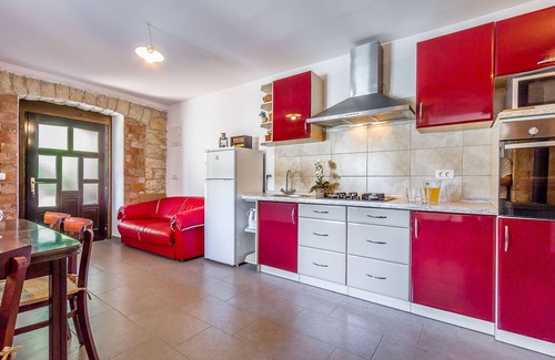 Peresiji Villa | Charming Villa in Peresiji with Private Pool & Breakfast