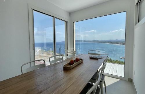 L'Estartit Villa | Villa in l Estartit with Waterfront Views