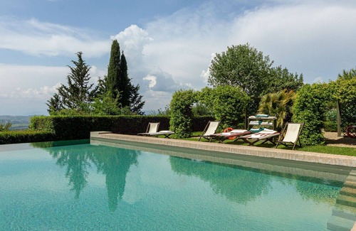 Greve in Chianti Villa | Spacious Villa in La Presura with Private Pool and Spa