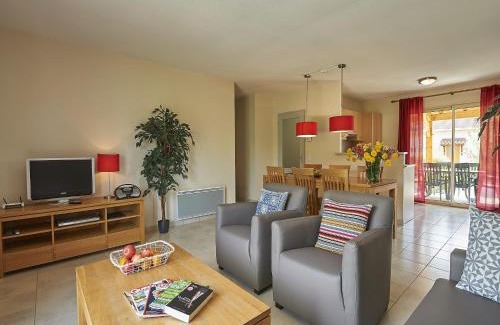Lanzac Villa | Family-Friendly Retreat at Villa Domaine De Lanzac