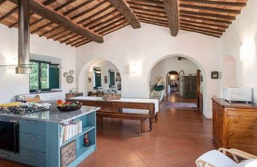 Colle di Val d'Elsa Villa | Private Farmhouse Retreat with Pool and Breakfast Included