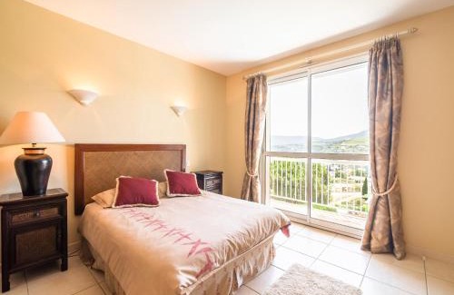 Limoux Villa | Private Villa with Pool Perfect for Family Getaways