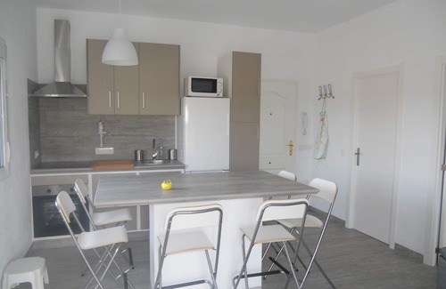 Los Canos de Meca Ski Chalet | Pet-Friendly Villa with Ocean Views Near Los Caños de Meca