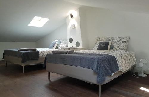 Meounes-les-Montrieux House | Relaxing Villa in Meounes-les-Montrieux with Jacuzzi & Pool