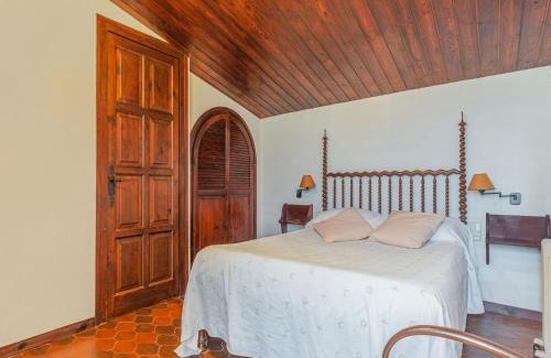 Sant Iscle de Vallalta Villa | Family-Friendly Retreat at Belvilla by Oyo Can Soler