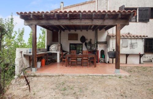 Sant Iscle de Vallalta Villa | Family-Friendly Retreat at Belvilla by Oyo Can Soler