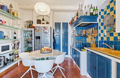 Martigues Villa | Enjoy a Scenic Villa in Martigues with Private Pool