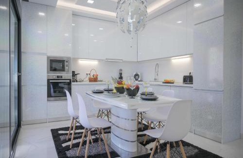 Notos Villa | Villa in Messonghi with Pool and Sea Nearby