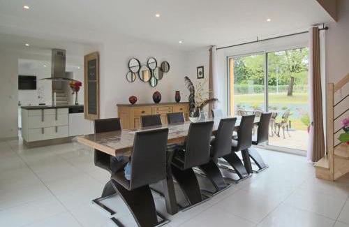 Monce-en-Belin Villa | Villa in Moncé-en-Belin near Le Mans Circuit
