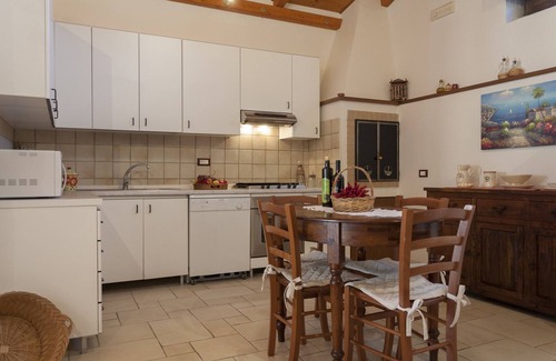 Castellana Grotte Villa | Oceanfront Villa in Monopoli for 12 Guests - Rated 10/10