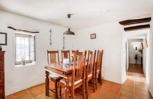 Montefrio Villa | Villa in Montefrio near Iznajar Lake, cleaning included
