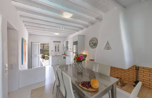 Kalafatis Villa | Elegant Villa Oasis with Ocean View Pool in Mykonos