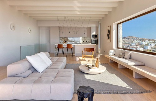 Mykonos Town Villa | Elegant Mykonos Villa with Private Pool and Spa for 10