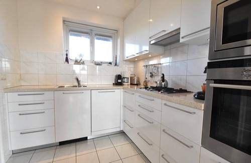 Midsland Villa | Idyllic Villa in Terschelling, Just Steps from the Beach