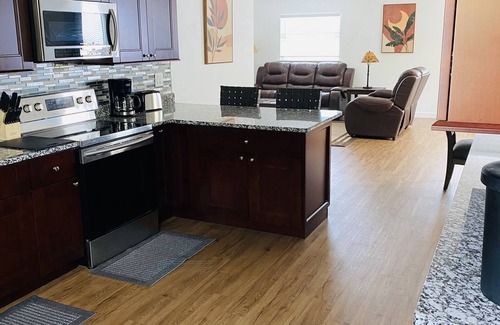 Rivendell Apartment | Experience the Newly Remodeled Palm Villa with Ocean Views