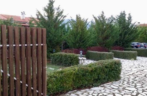 Arachova Ski Chalet | Child-Friendly Villa in Parnassos - 4-Star Guest Rated