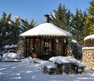 Arachova Ski Chalet | Child-Friendly Villa in Parnassos - 4-Star Guest Rated